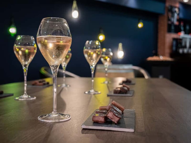 Passy-Grigny: Chocolate and Champagne Tasting Tour - The 75-minute tour, from first press to modern vats