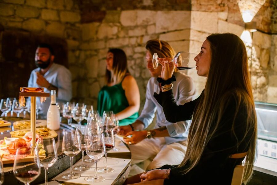 Pastrengo: Lake Garda Wine & Food Tasting in Historic Fort - Guide language can shape the experience