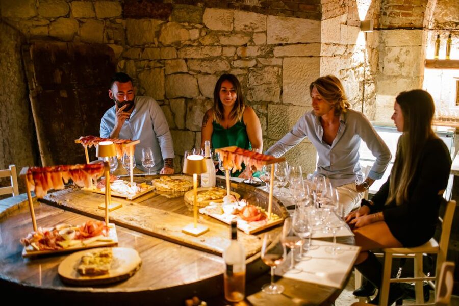 Pastrengo: Lake Garda Wine & Food Tasting in Historic Fort - Practical planning before you book