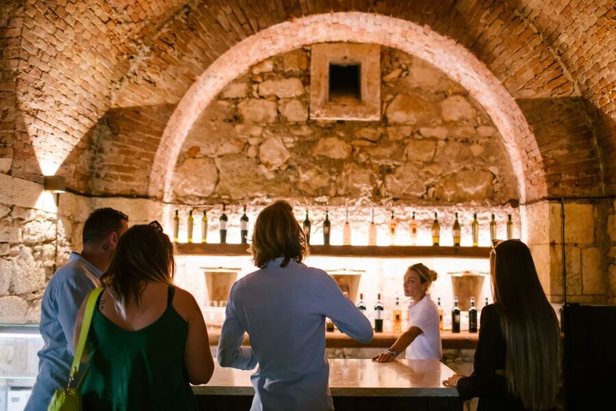 Pastrengo: Lake Garda Wine & Food Tasting in Historic Fort - Six organic wines, from white to red