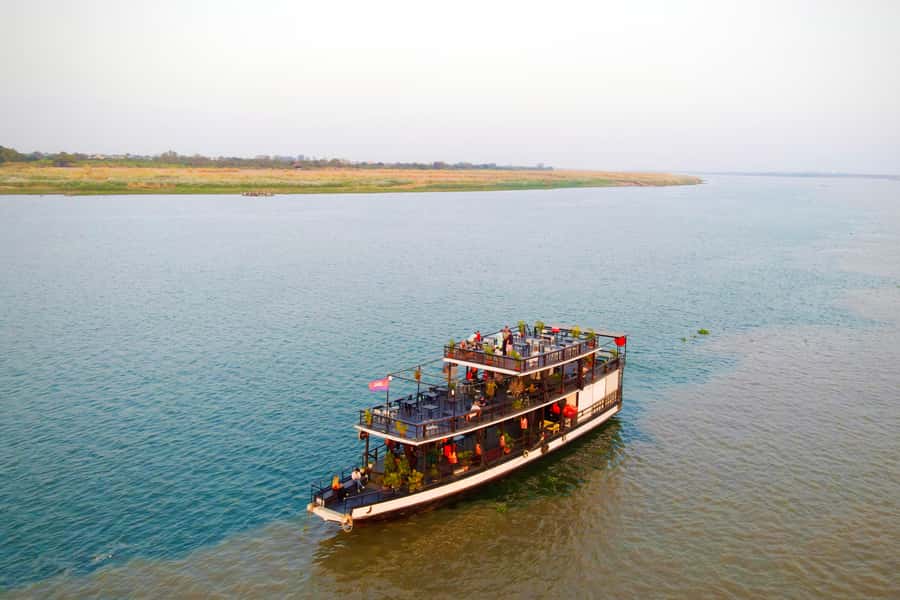 Phnom Penh: Sunset Cruise with Unlimited Beer &Fruit platter - Who will enjoy this cruise most