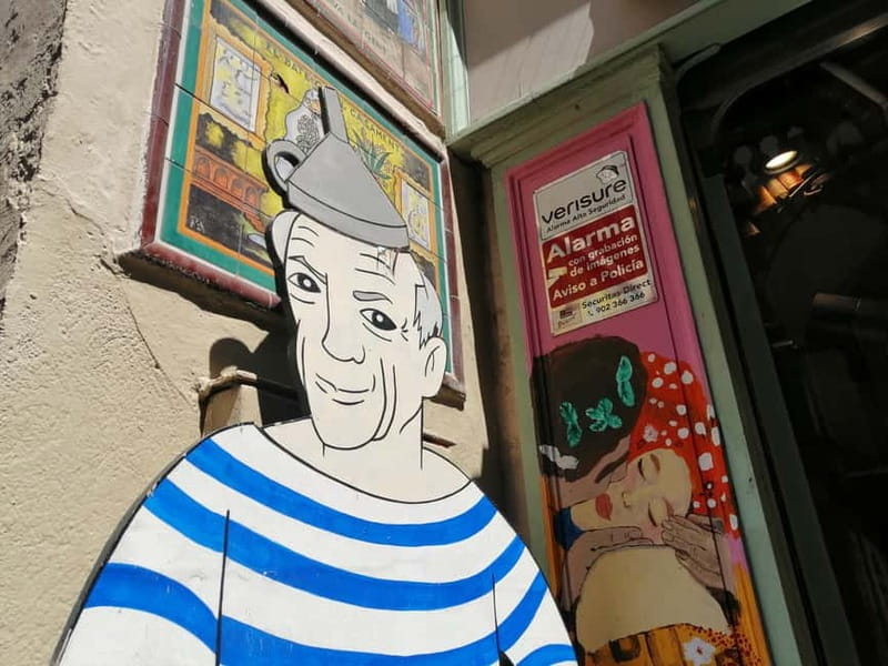Picasso Museum and Walking Tour Plus Wine Tasting Upgrade - Els Quatre Gats and Picasso’s early circle