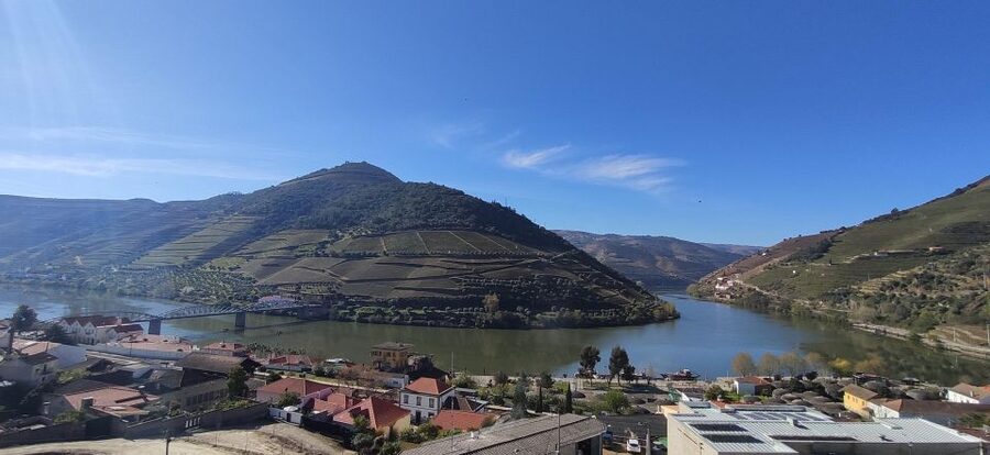 Pinhão: Douro Valley with Wine Tasting, Boat Trip and Lunch - Why this Pinhão day works so well