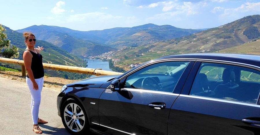 Pinhão: Douro Valley with Wine Tasting, Boat Trip and Lunch - The final viewpoint above the valley