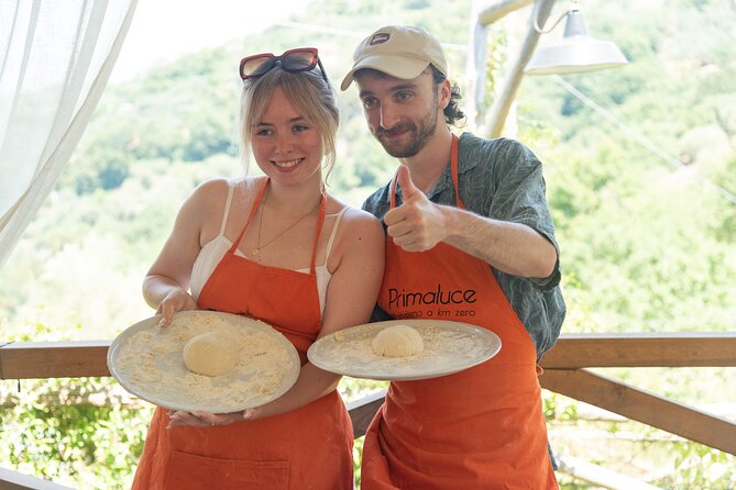Pizza School with Wine and Limoncello Tasting in a Local Farm - From toppings to the traditional wood oven