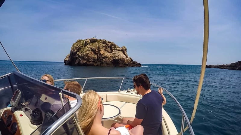 Polignano: Coastline Tour With Prosecco And Taralli & Swim - Why the coast looks best from a boat