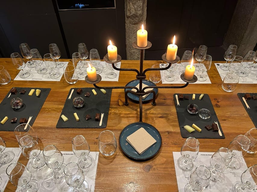 Port Wine class with 3 or 5 Port tasting and pairings - More than wine: the hosts shape the mood