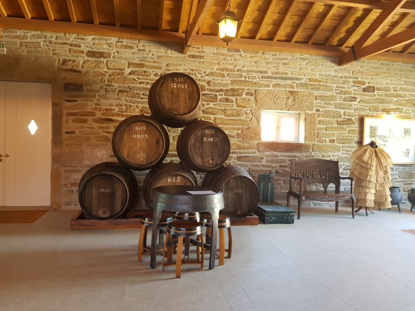 Porto: 3 Douro Valley Vineyards Tour with Lunch - First stop: a family vineyard and a gentler introduction