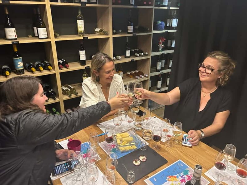Porto: 3 or 5 Port Wine Tasting with Pairings - White, Tawny, Ruby, and Late Bottled Vintage