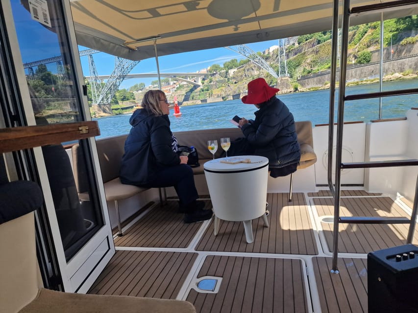Porto: 6 Bridges Cruise & Port Wine with Sunset Option - Going upriver to São João, Freixo, and the palace