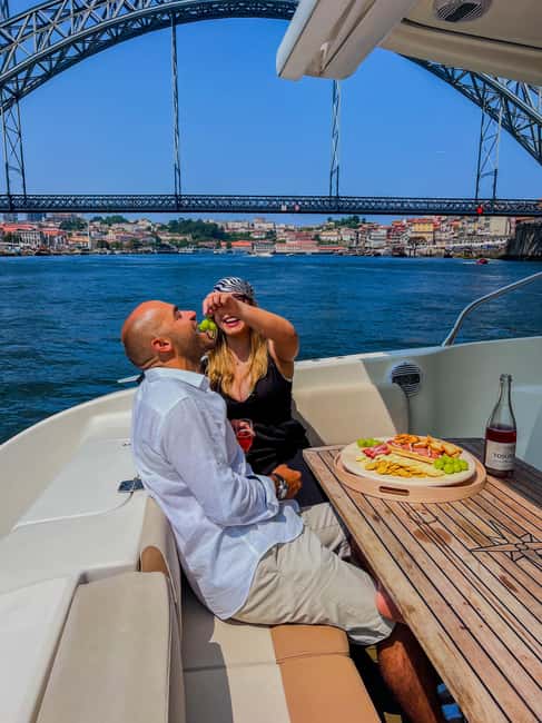 Porto: 6 Bridges Private Cruise with Local Wine and Snacks - Leaving Marina do Freixo