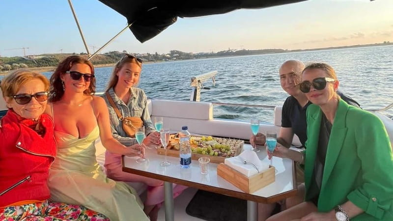 Porto: 6 Bridges Private Cruise with Local Wine and Snacks - A family boat, not a floating crowd