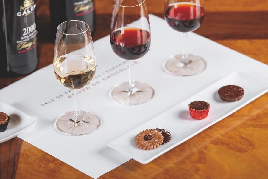 Porto: Cálem Cellar with Chocolate, Cheese, and Wine Tasting - Beginning with the Cálem interactive museum