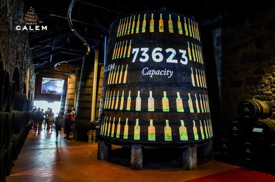 Porto: Cálem Cellar with Chocolate, Cheese, and Wine Tasting - Three Ports, three different lessons