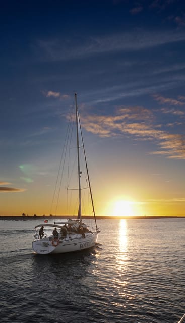 Porto: Charming Sailboat Cruise with Port Wine,Sunset Option - The Luis I Bridge and the best photo stretch