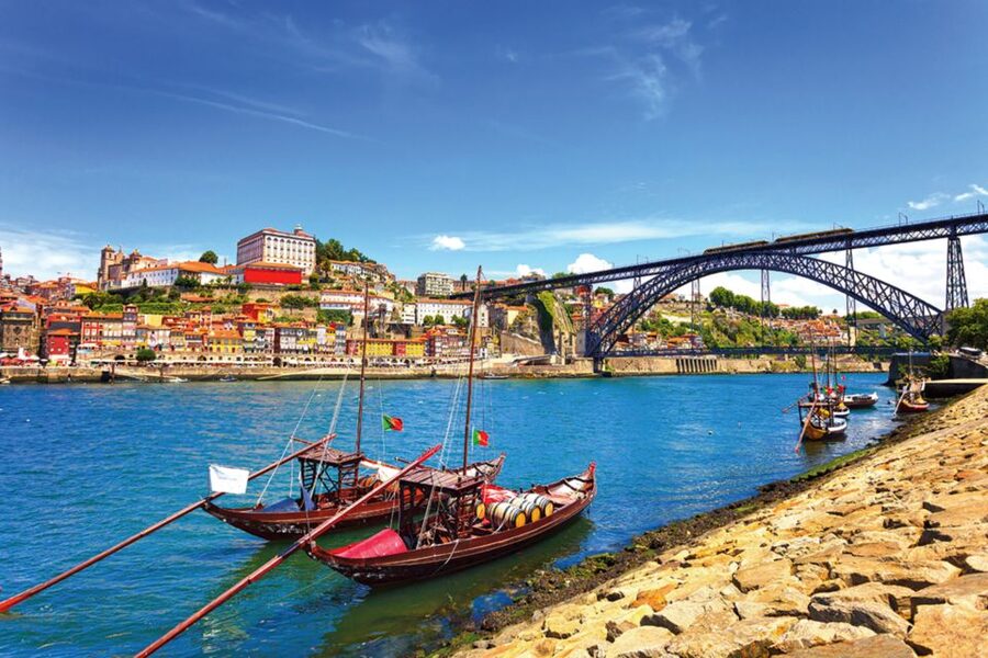 Porto: City Tour, 6 Bridges Cruise and Wine Tasting - Meeting near São Bento Station