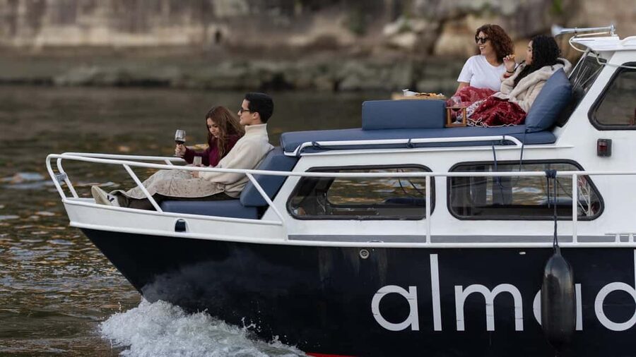Porto: Douro Cruise, 6 Bridges & 4 Port Wines (Max 7) - Four Ports, small pairings, and a welcome drink