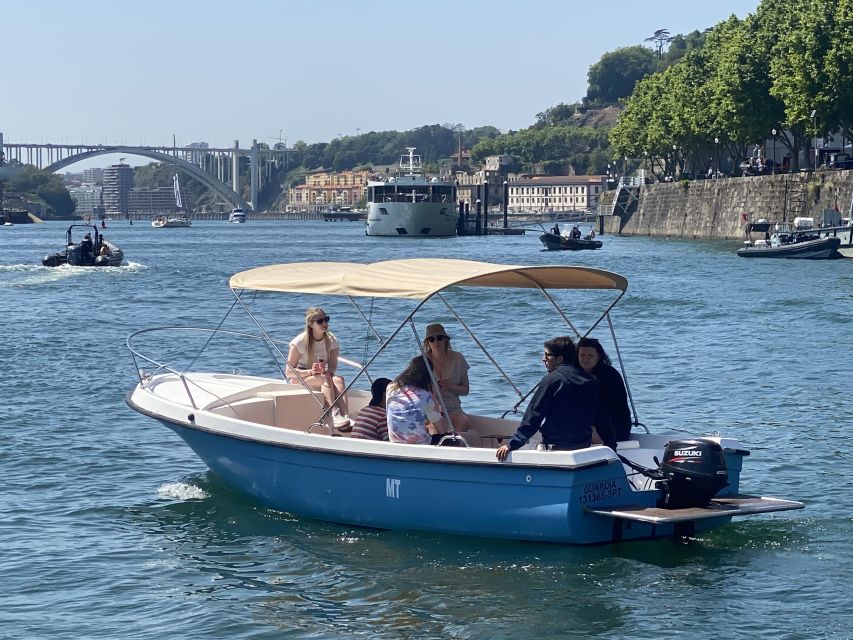 Porto: Douro River Boat Cruise with Port Wine Tasting - Cais de Gaia and the Port wine connection