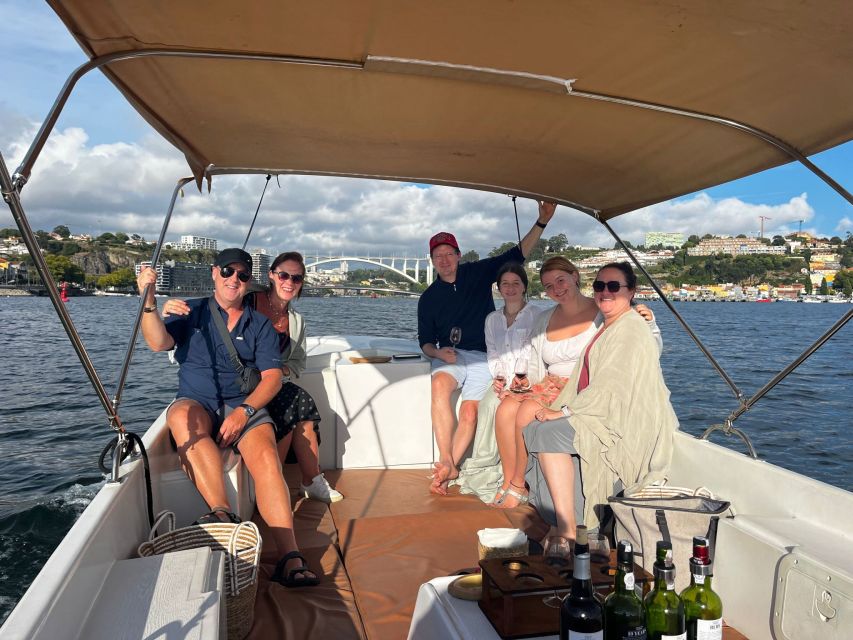 Porto: Douro River Boat Cruise with Port Wine Tasting - Returning to Marina do Freixo