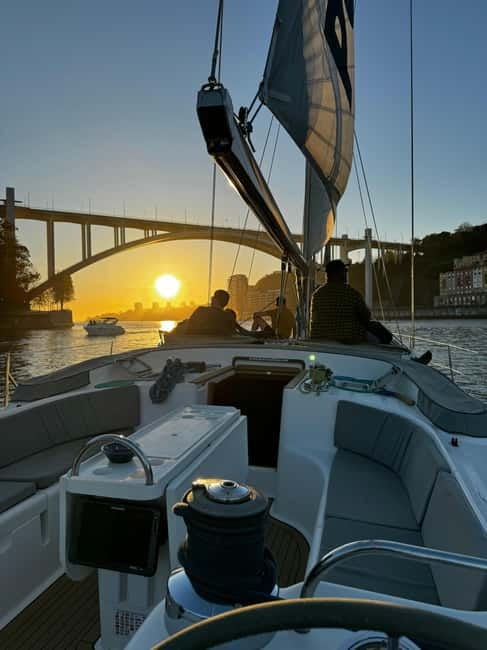 Porto: Douro River Boat Tour with Wine Tasting - Key points before you book