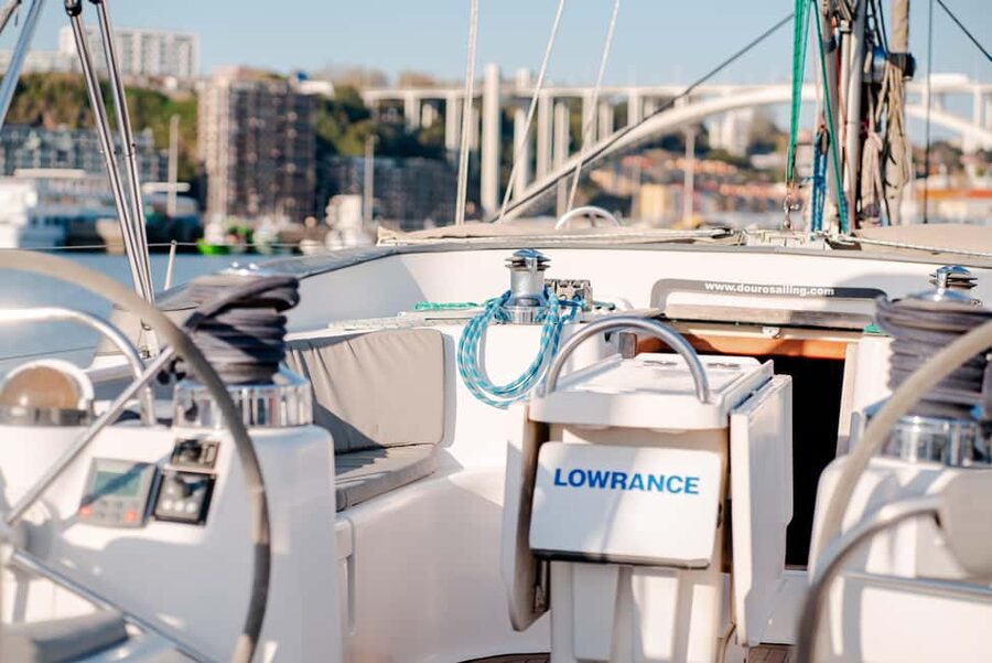 Porto: Douro River Boat Tour with Wine Tasting - Ribeira and the Dom Luís I Bridge