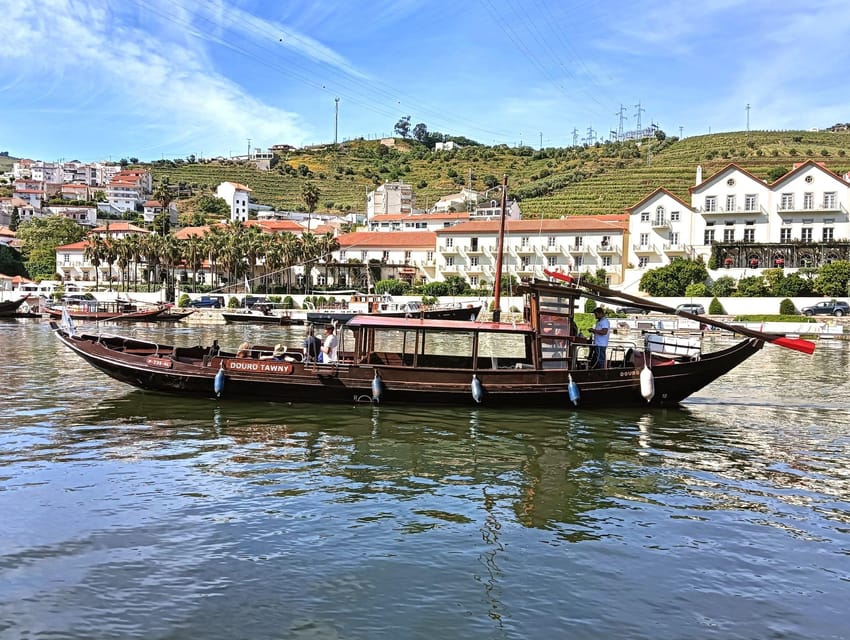 Porto: Douro Valley Tour with 2 Wineries, Lunch and Cruise - Why the Douro makes a good day from Porto