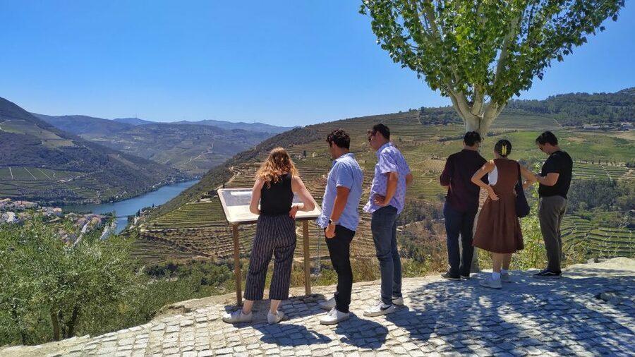 Porto: Douro Valley Wine Tour with Tastings, Boat, and Lunch - The 70-minute drive and the stop in Peso da Régua