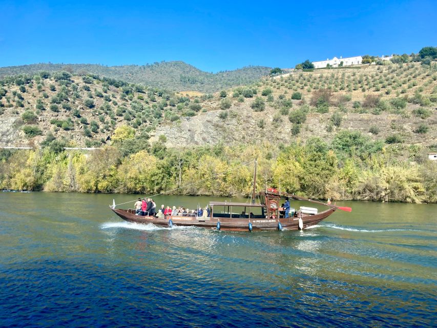 Porto: Douro Valley Wine Tour with Tastings, Boat, and Lunch - An open-fire lunch at the second winery