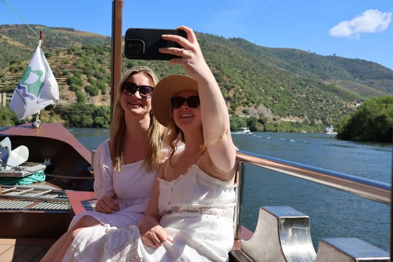 Porto: Douro Valley Wine Tour with Tastings, Lunch & Cruise - Why This Douro Valley Tour Works So Well