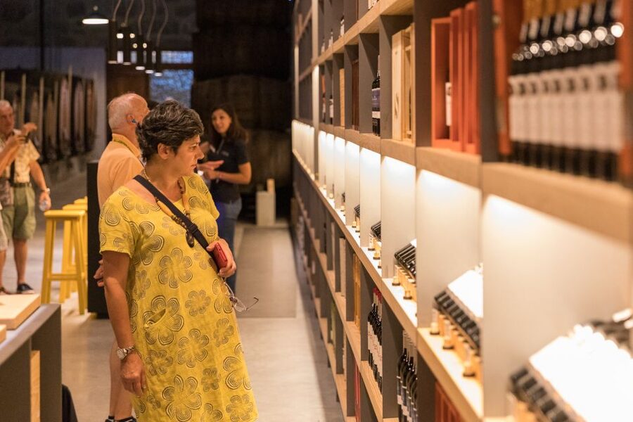 Porto: Guided Tour and Tasting of 3 Port Wines at Poças - Is $27 a fair price?