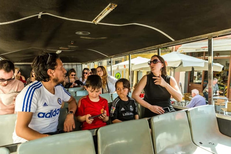 Porto: Magic Train Tour and Port Wine Cellar with Tastings - Tasting two Ports