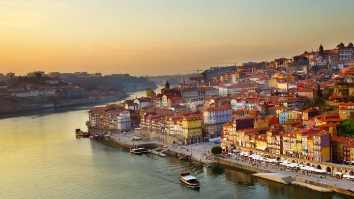 Porto: Port Wine Tour with 7 Port Tastings - Seven glasses, seven chances to compare