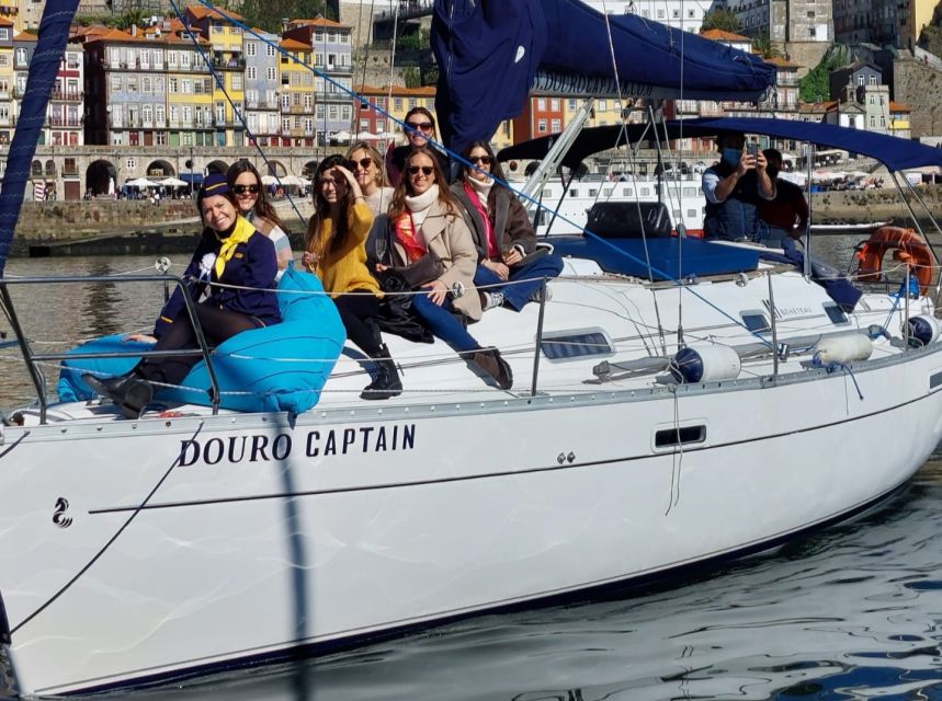 Porto: Private Douro River Charming Cruise w/wine tasting - Why the welcome drink matters