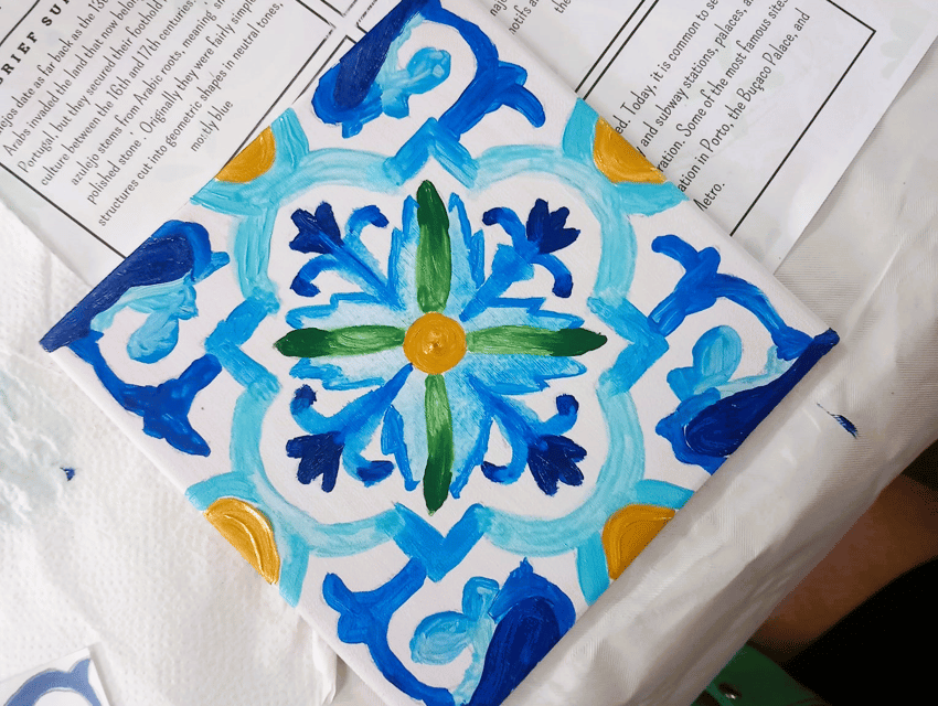 Porto: Tile Painting and Cocktails in Downtown Porto - The opening lesson on Portuguese azulejos