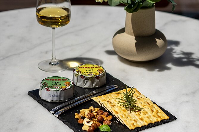 Porto Wine Tasting Experience with Portuguese Tapas Plate - How the cheese and cured ham improve the tasting