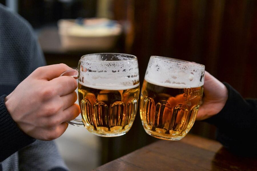 Prague: 3-Hour Beer Tour and Traditional Czech Dinner - Timing, group size, and practical details