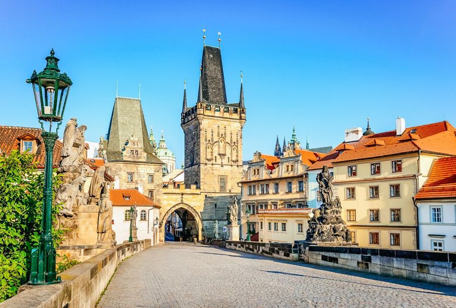 Prague: 3-Hour Beer Tour and Traditional Czech Dinner - Meeting beneath the Charles Bridge
