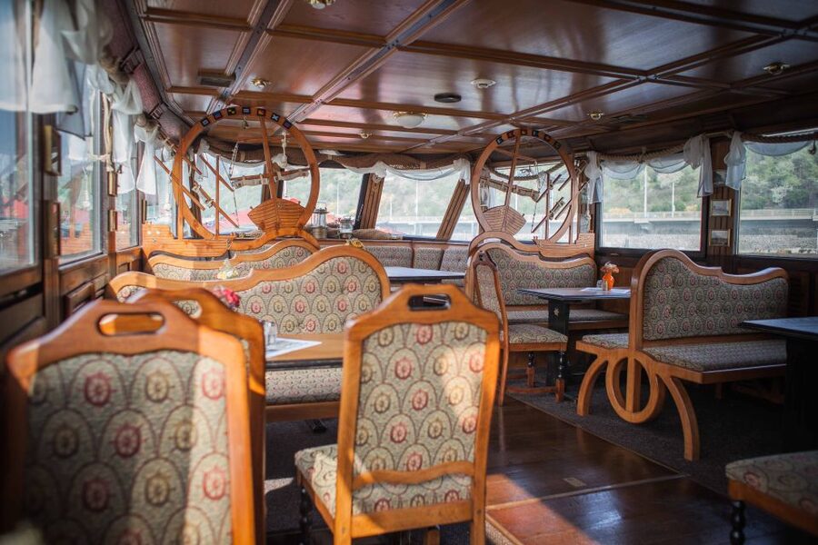 Prague: Afternoon Beer Cruise with Drinks Included - Indoor comfort versus the upper deck