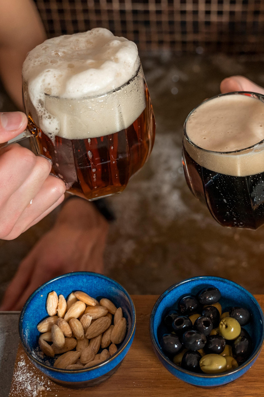 Prague: Beer Spa Experience with Unlimited Beer and Sauna - What happens during the one-hour session