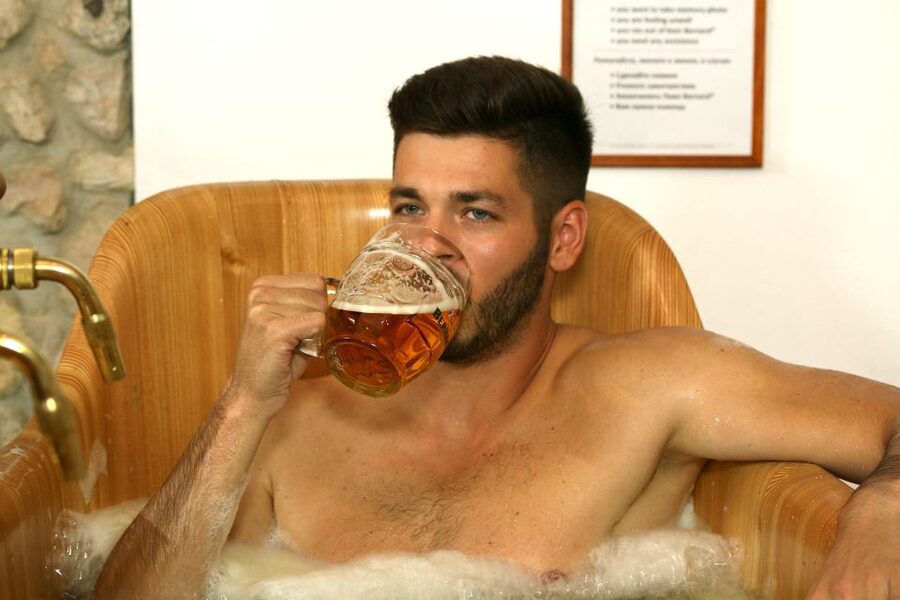 Prague: Bernard Beer Spa with Beer and Massage Option - Who should book it