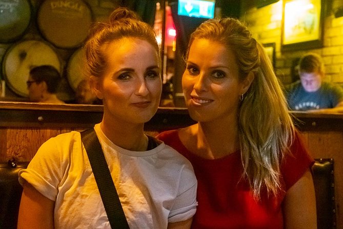 Premium Whiskey and Food Tasting in Dublin - The short walk to Temple Bar