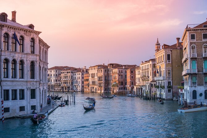Private Secret Venice Tour; Rialto Market, San Polo & Food and Wine tasting - Why this Rialto walk feels different