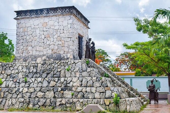 Private Tour: 5-Hour Cozumel Sightseeing with Private Driver and Tequila Tasting - Making chocolate at Chocolates Kaokao