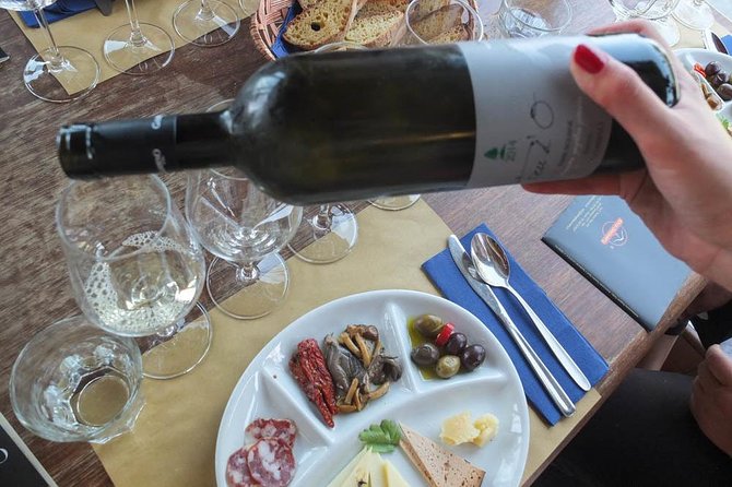 Private tour of Etna and Winery Visit with Food and Wine Tasting from Taormina - Guides Make the Difference