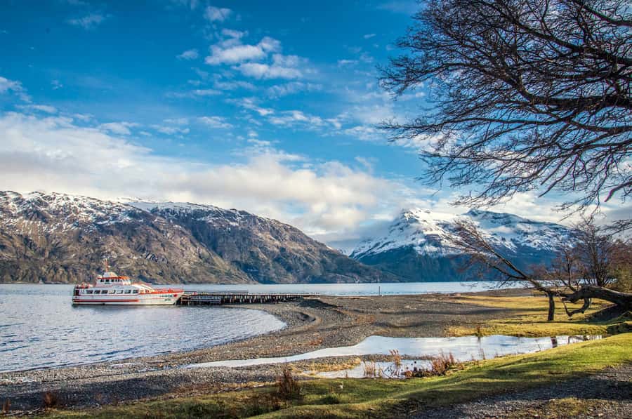 Puero Natales: Glacier Tour with Lunch & Whiskey Aperitif - Key points to know before booking