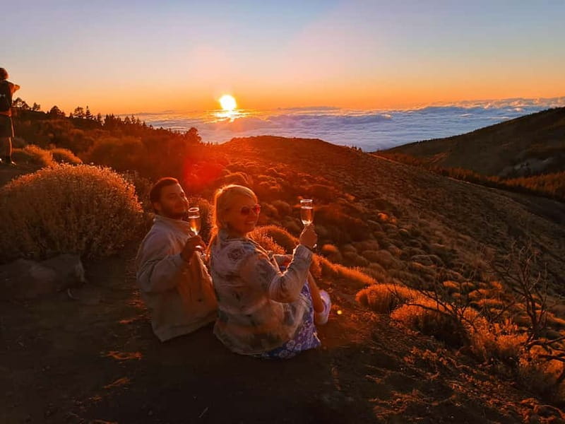 Puerto Cruz: VIP Teide Sunset & Stars, Guachiche Lunch+Cava - Why this Teide trip feels different