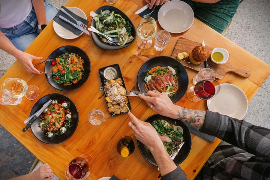 Queenstown: Wine & Food Tour, Scenic Tastings & Paired Lunch - The lunch stop at Kinross