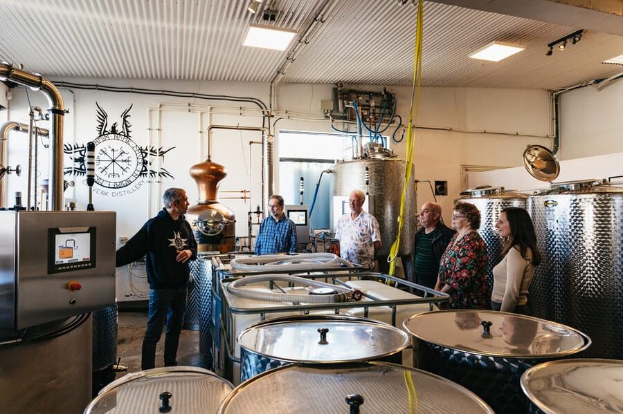 Reykjavik: Eimverk Distillery Guided Tour with Tasting - The welcome drink and Iceland’s short whisky story