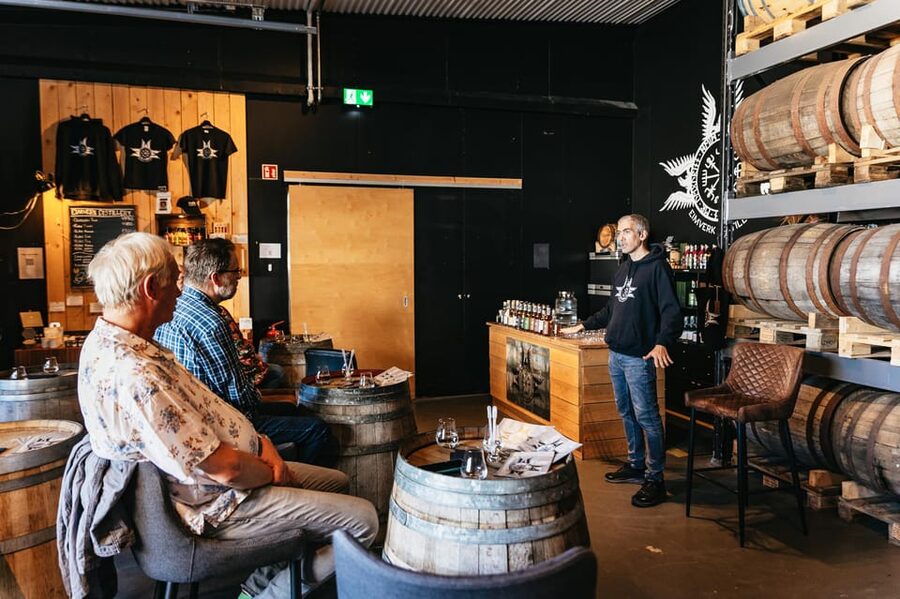 Reykjavik: Eimverk Distillery Guided Tour with Tasting - The first tasting: Flóki, Vor, and Víti