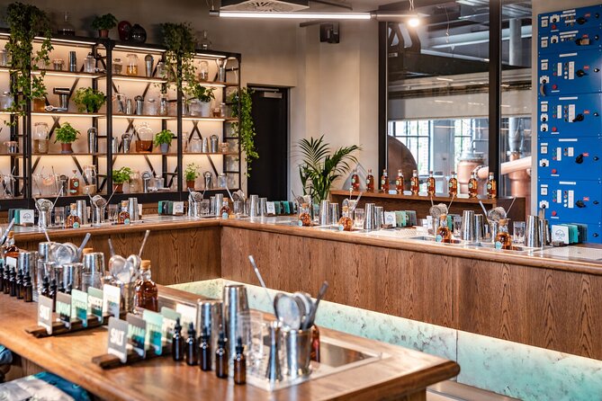 Roe & Co Distillery Experiences - What happens during the 75-minute visit